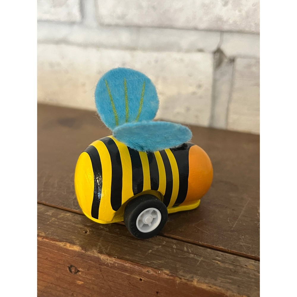 Bee Wood Racer Pull Back Toy - Picture 3 of 5